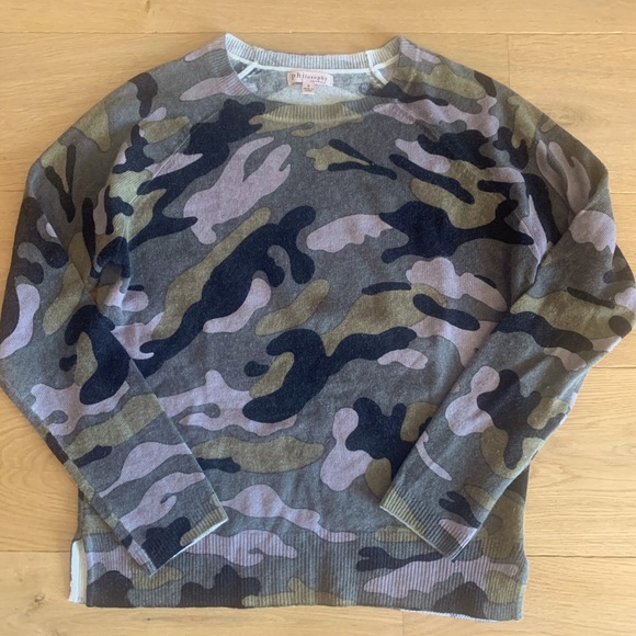 Philosophy Cashmere Camo Print Sweater - Picture 1 of 2